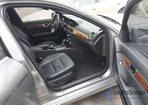 2012 Mercedes-Benz C 250 Sport from USA, damaged, VIN WDDGF4HB7CR213933